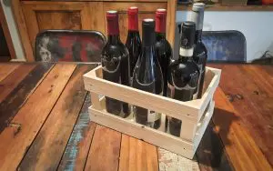 Caisse à bouteilles, , une création de la scierie Dagand à Cusy en Haute-Savoie (74)